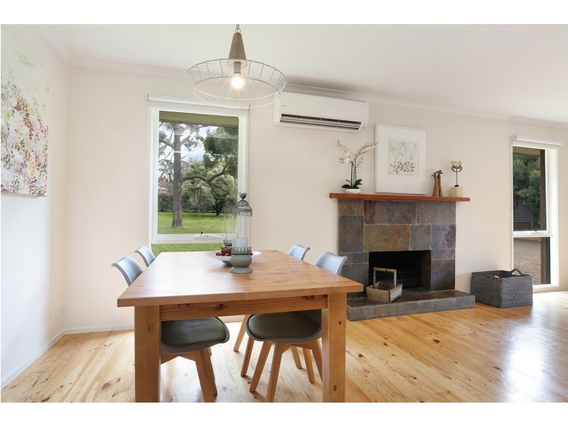 4 Couzens Lane, Romsey VIC 3434