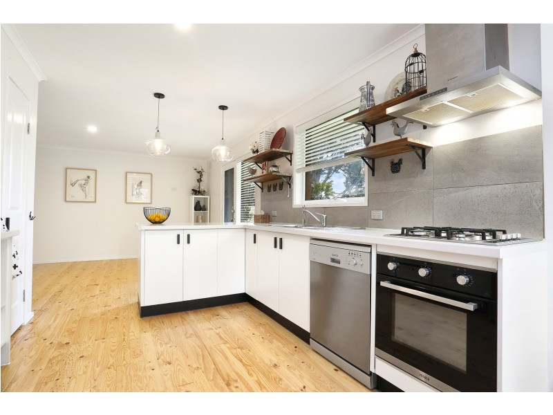 4 Couzens Lane, Romsey VIC 3434