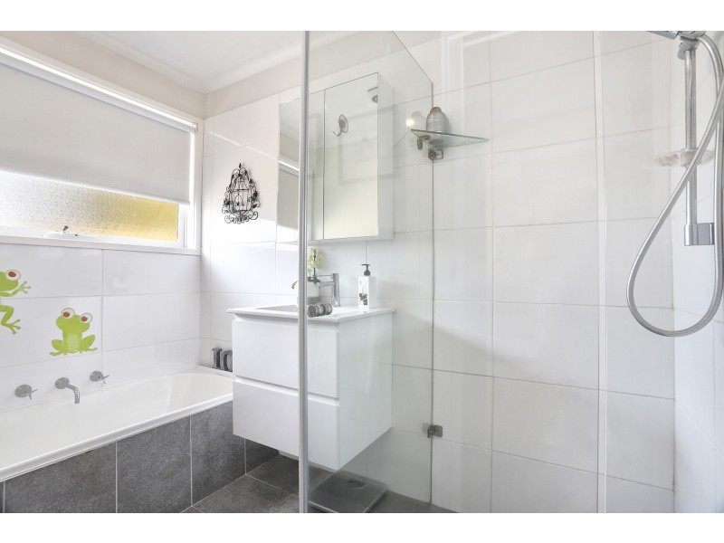 4 Couzens Lane, Romsey VIC 3434