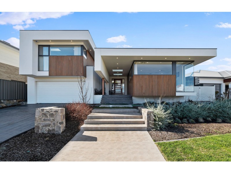 71 Aprasia Avenue, Googong NSW 2620