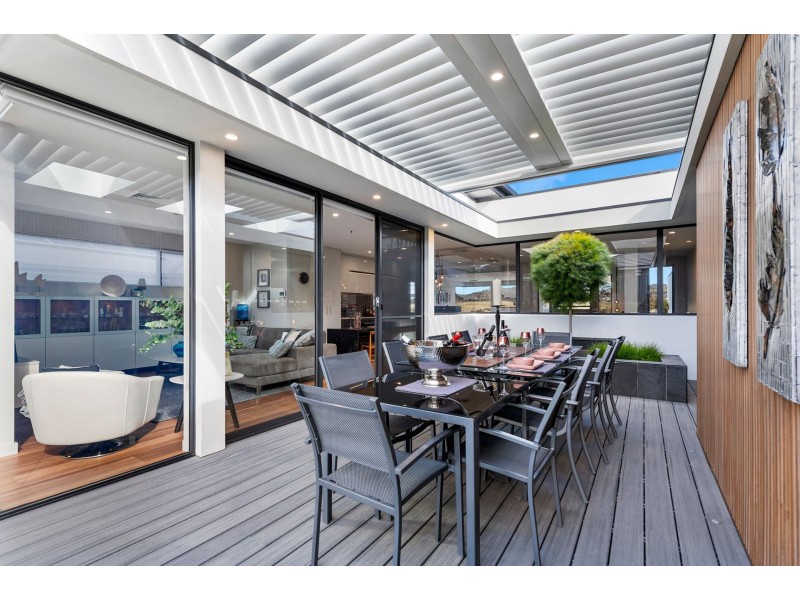 71 Aprasia Avenue, Googong NSW 2620