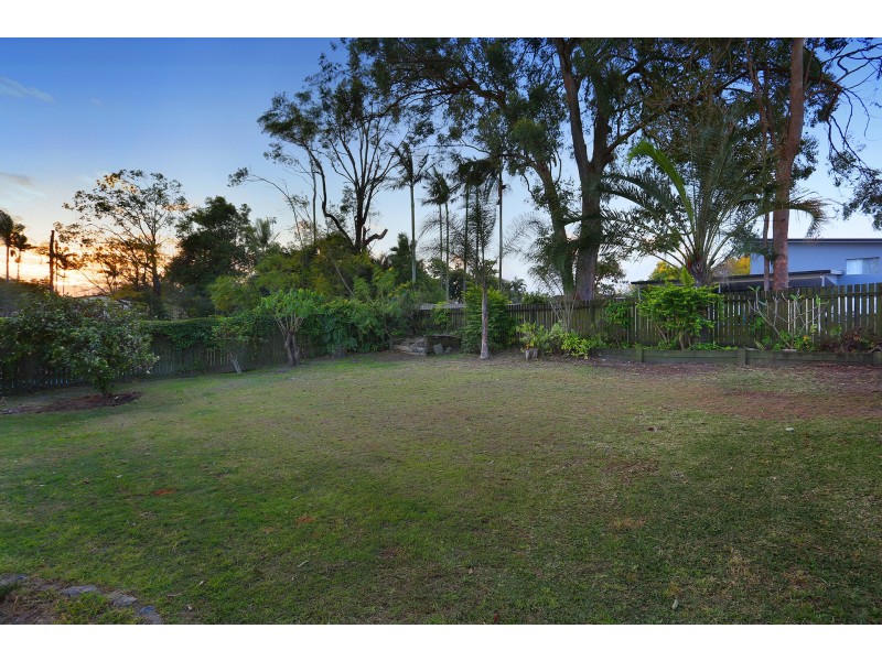 16 Esma Street, Rochedale South QLD 4123