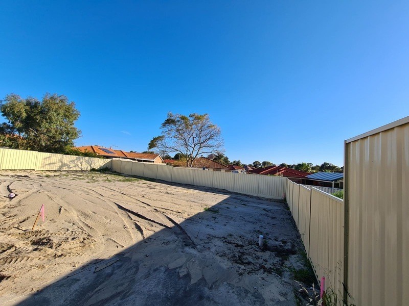 71A Hillcrest Road, Alexander Heights WA 6064