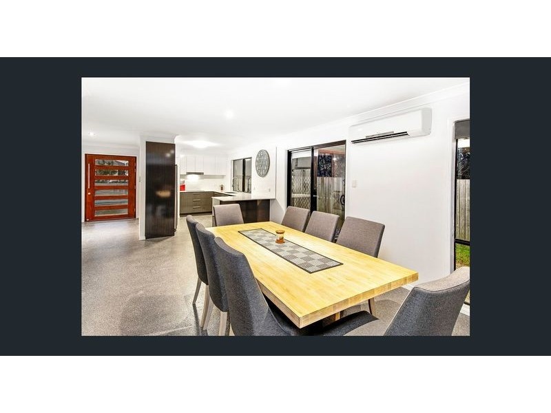 32 Reynolds Street, Carindale QLD 4152