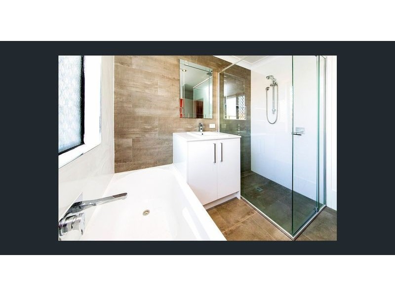 32 Reynolds Street, Carindale QLD 4152