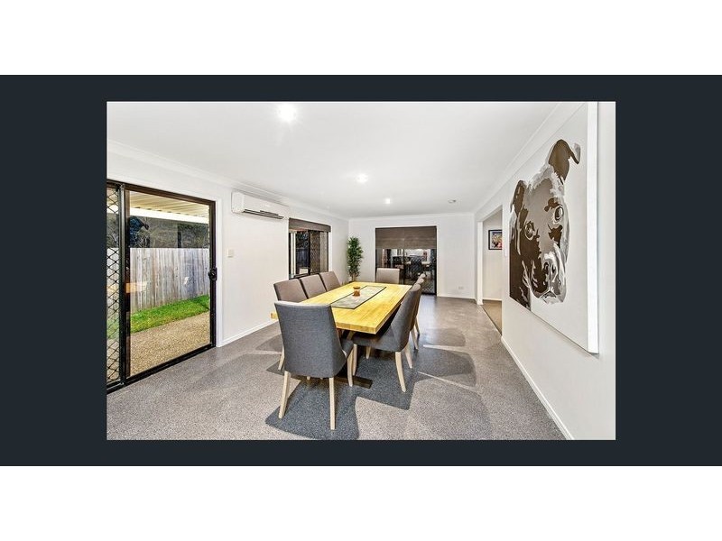 32 Reynolds Street, Carindale QLD 4152