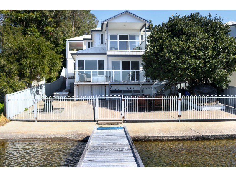 183 Fishing Point Road, Fishing Point NSW 2283
