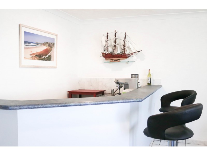 183 Fishing Point Road, Fishing Point NSW 2283