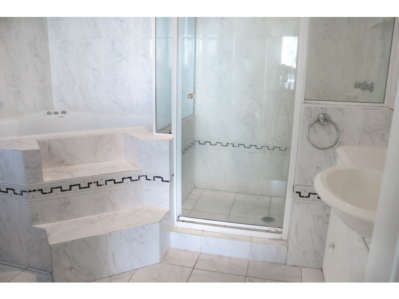 183 Fishing Point Road, Fishing Point NSW 2283