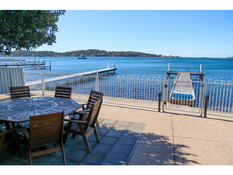 183 Fishing Point Road, Fishing Point NSW 2283