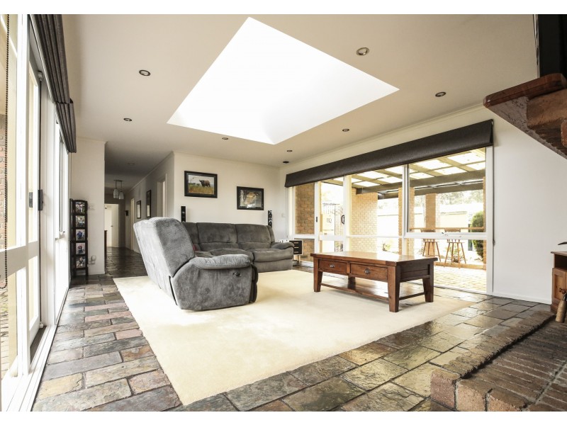 13 Mclaughlins Road, Newmerella VIC 3886