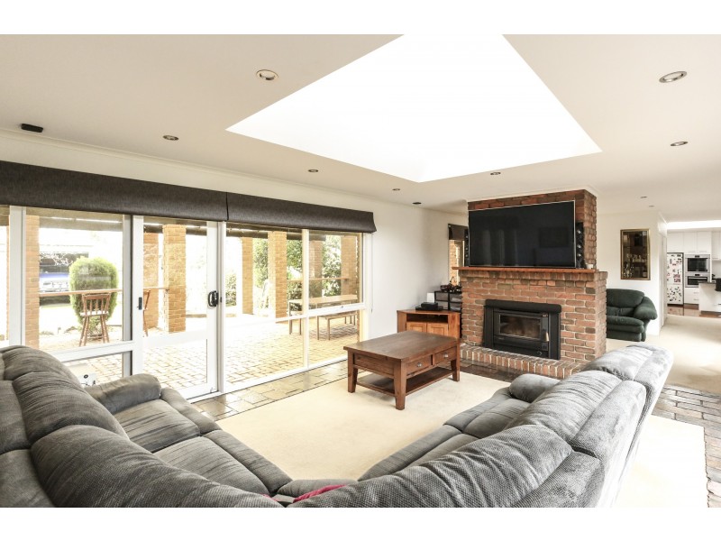 13 Mclaughlins Road, Newmerella VIC 3886