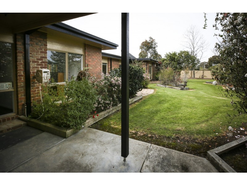 13 Mclaughlins Road, Newmerella VIC 3886