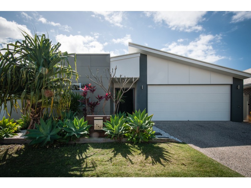 27 Amber Drive, Caloundra West QLD 4551