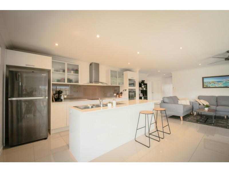 27 Amber Drive, Caloundra West QLD 4551