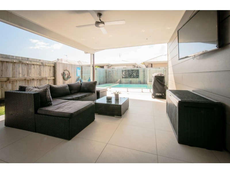 27 Amber Drive, Caloundra West QLD 4551