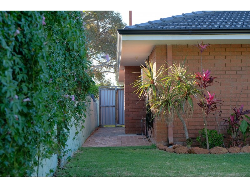 3 Bundalla CRT, Kelmscott WA 6111
