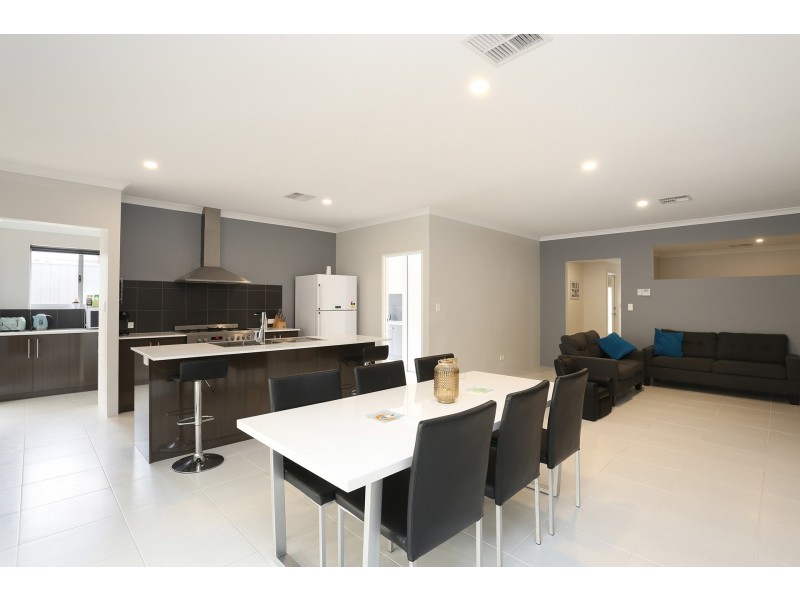 22 Galatea Grove, Two Rocks WA 6037