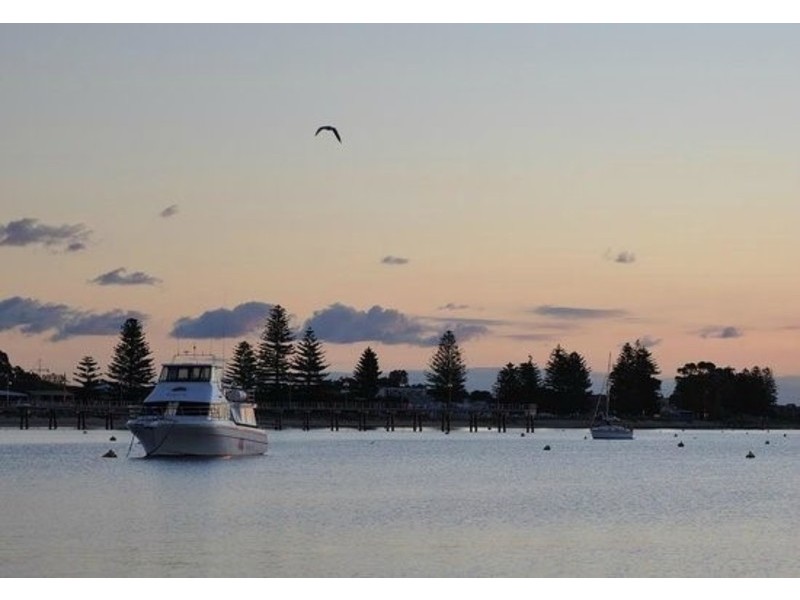 28 Parkin Street, Rockingham WA 6168