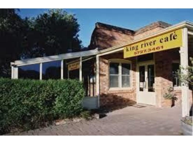 83 Smith Street, Oxley VIC 3678