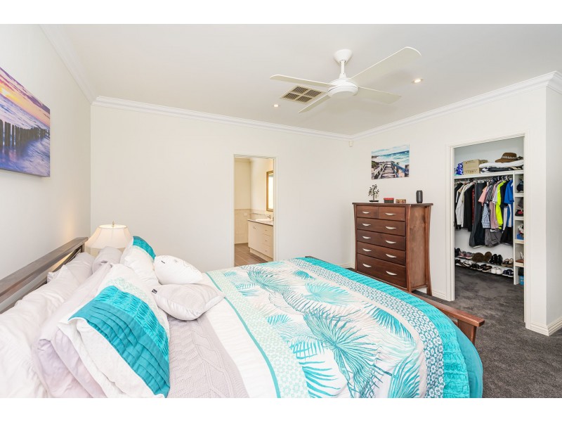 12 Denver Avenue, Madeley WA 6065