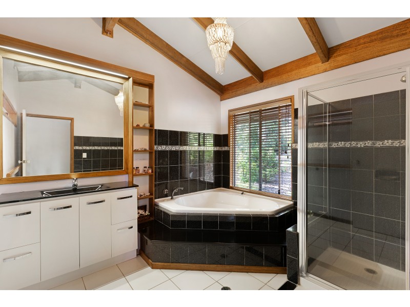 267 Sugarloaf Road, Sugarloaf QLD 4800