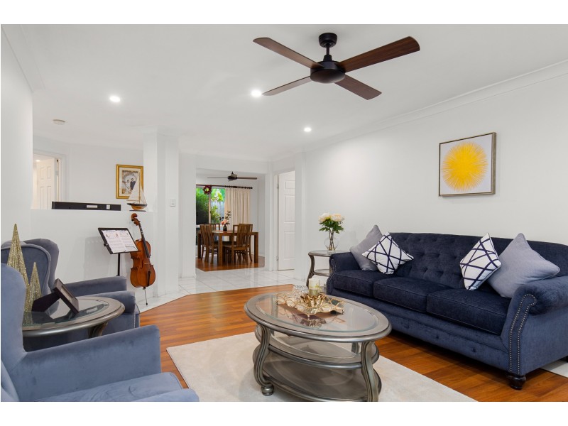 13 Aspen Street, Carindale QLD 4152