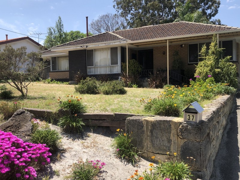 37 Cumberland Way, Bassendean WA 6054
