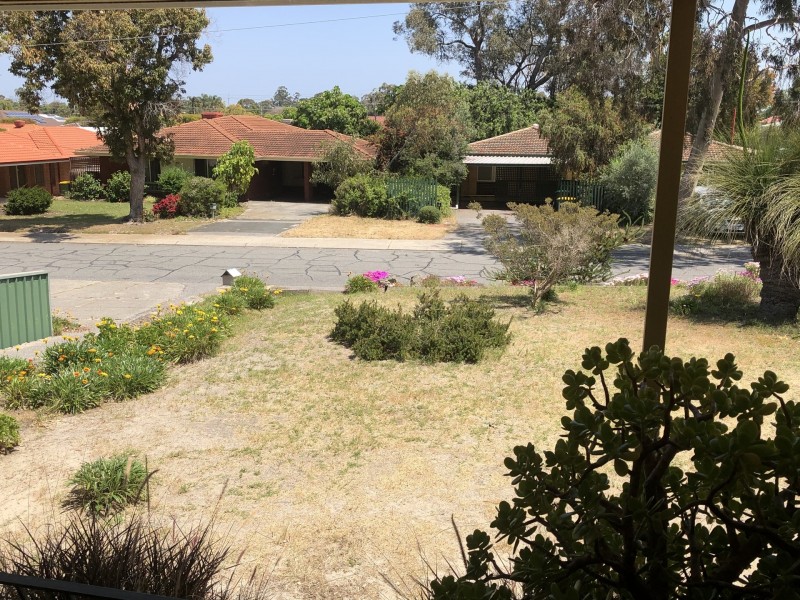 37 Cumberland Way, Bassendean WA 6054