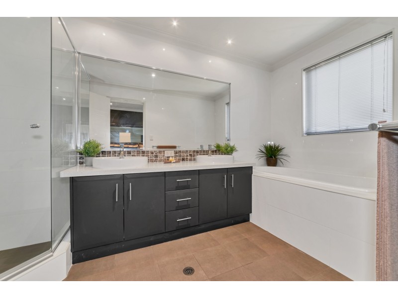 1/9 Dorsodura Way, Mandurah WA 6210