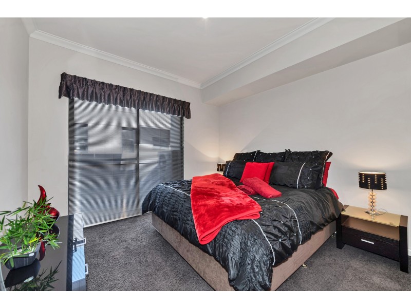 1/9 Dorsodura Way, Mandurah WA 6210