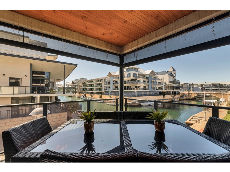 1/9 Dorsodura Way, Mandurah WA 6210