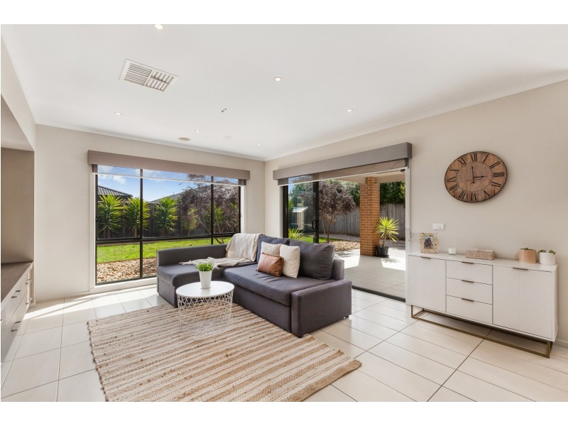 64 Wallara Waters Boulevard, Wallan VIC 3756