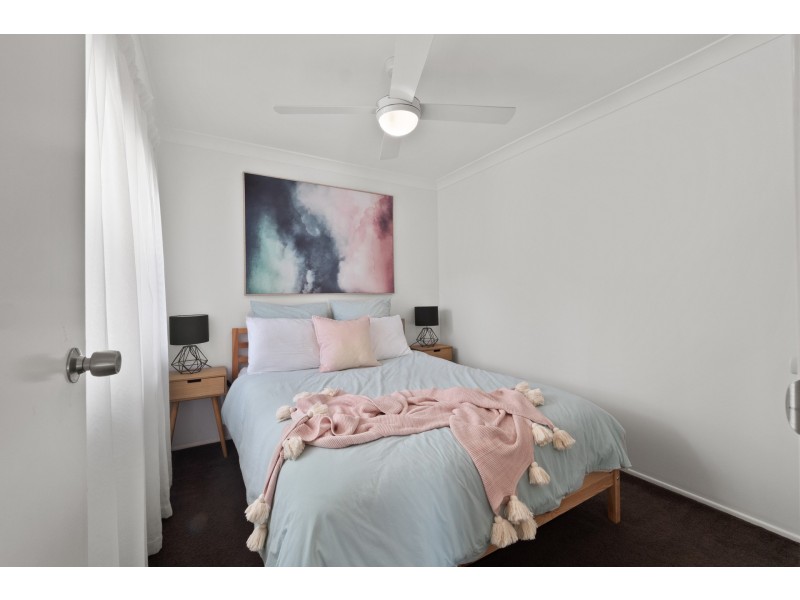 33 Pristine Court, Varsity Lakes QLD 4227
