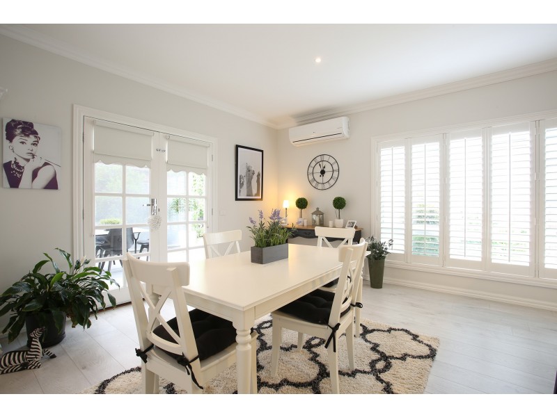 52 Riverstone Boulevard, Clyde North VIC 3978