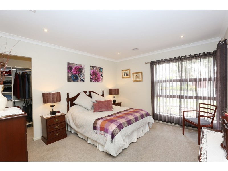 63 Huntington Drive, Craigieburn VIC 3064