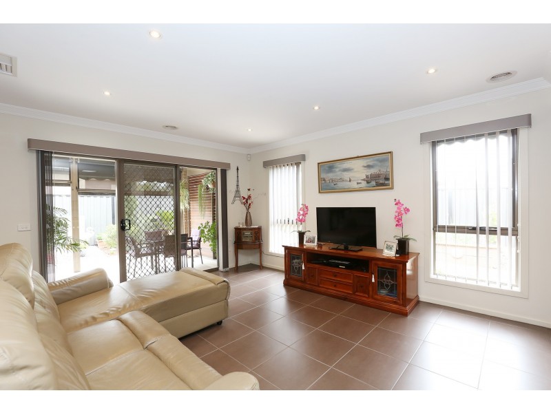 63 Huntington Drive, Craigieburn VIC 3064