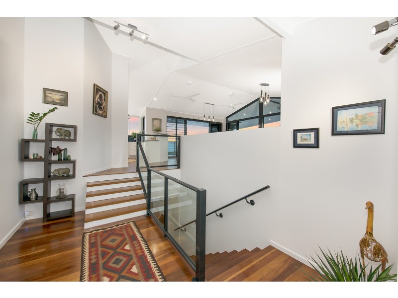 2 Orana Court, Castle Hill QLD 4810