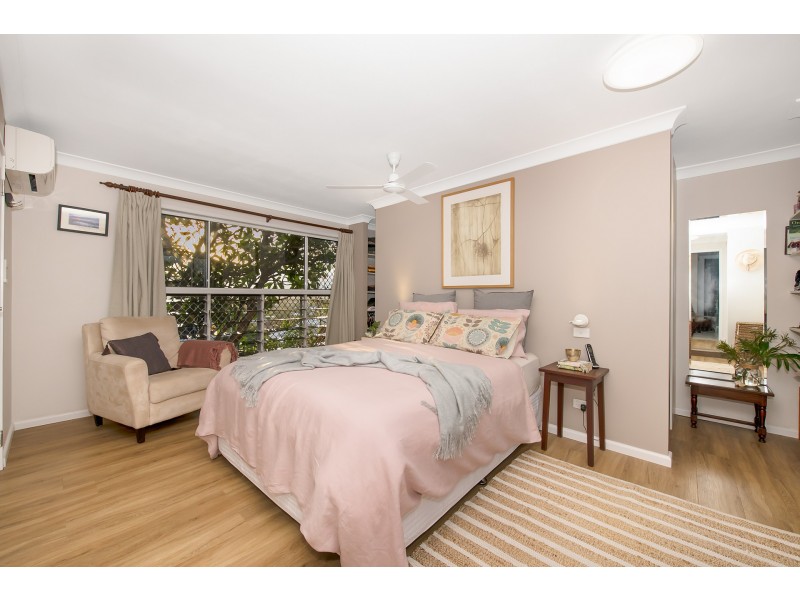 2 Orana Court, Castle Hill QLD 4810