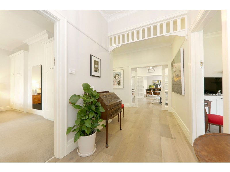 2 Smythe Avenue, Mont Albert VIC 3127