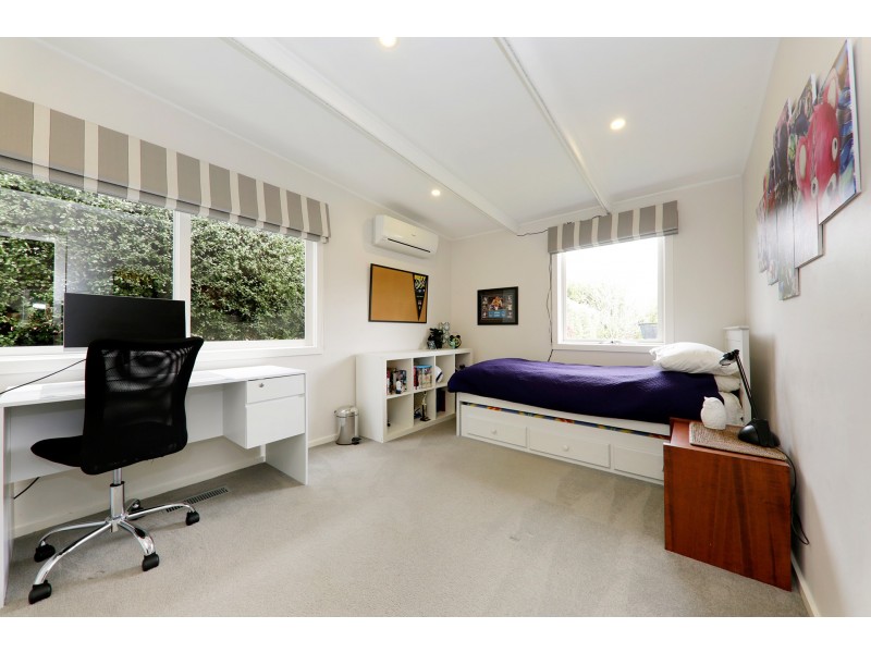 2 Smythe Avenue, Mont Albert VIC 3127