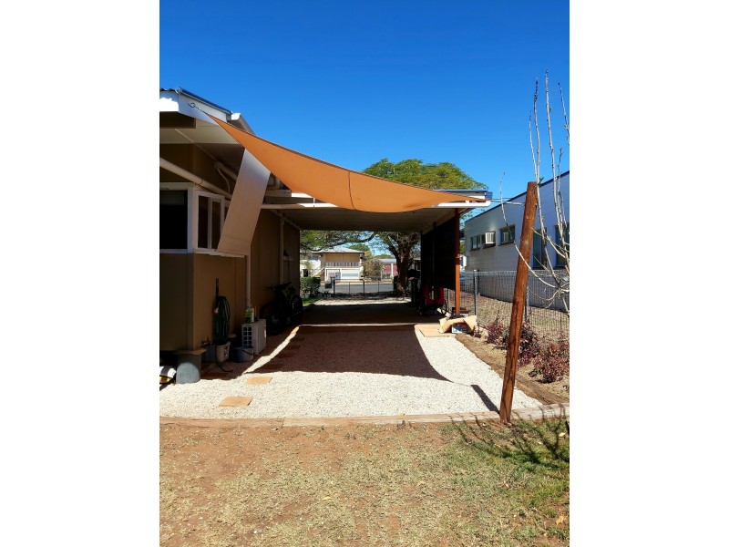 28 Douglass Street, Clermont QLD 4721