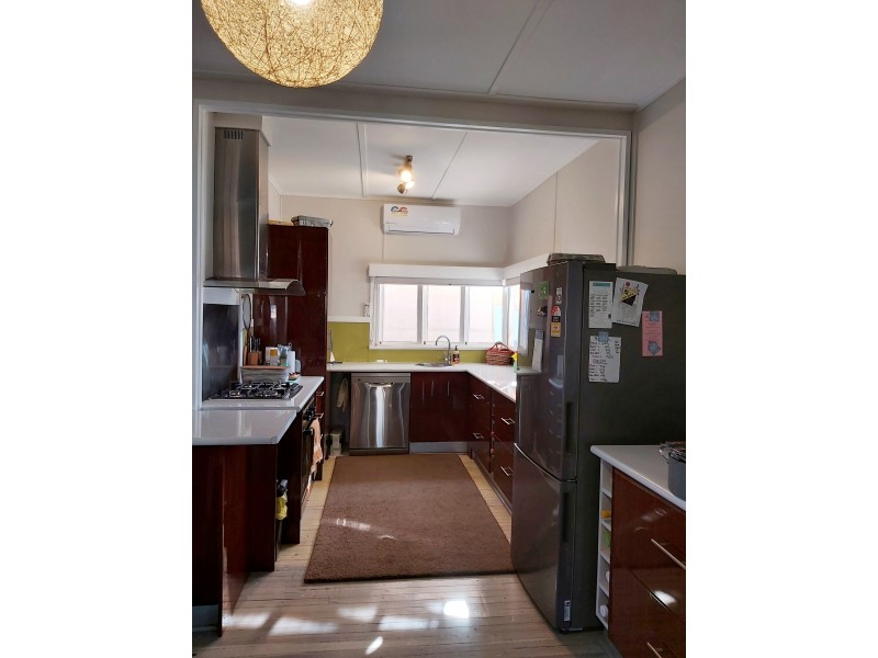 28 Douglass Street, Clermont QLD 4721