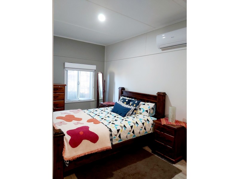 28 Douglass Street, Clermont QLD 4721