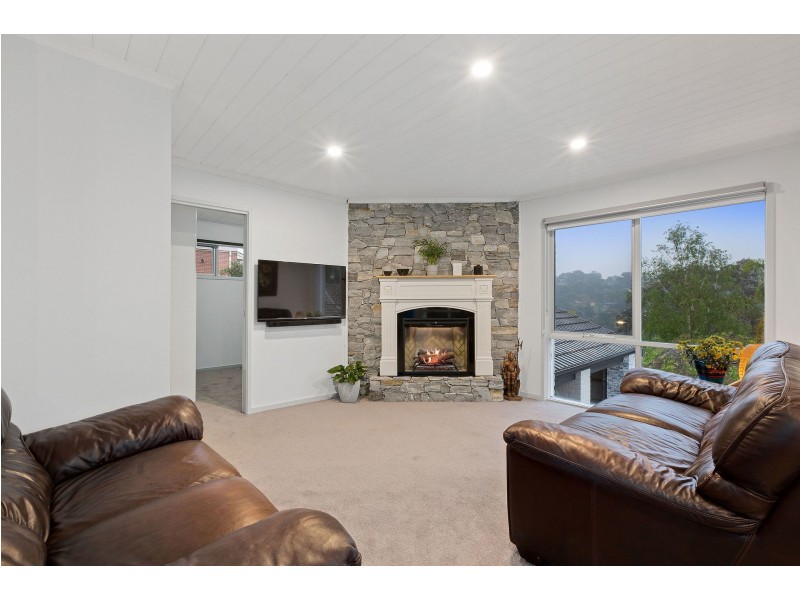 7 Upland Court, Eltham North VIC 3095