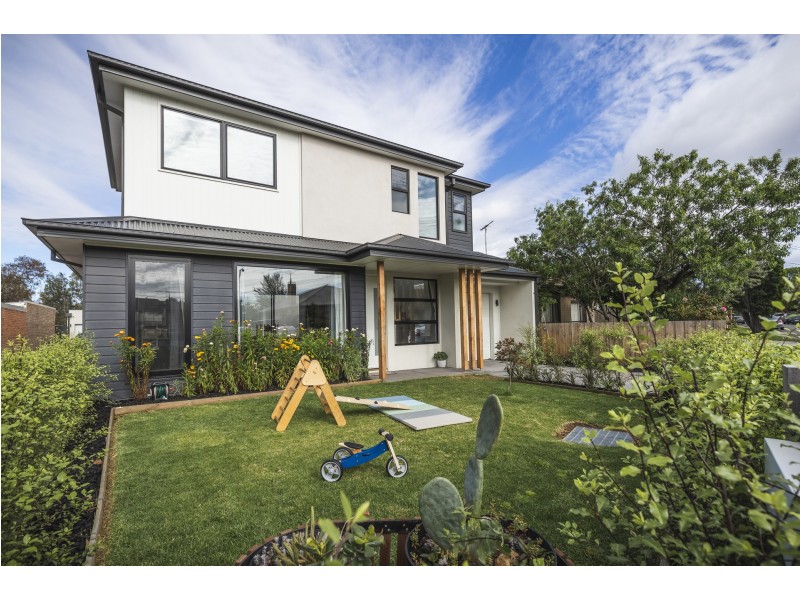 1/51 Cypress Avenue, Brooklyn VIC 3012