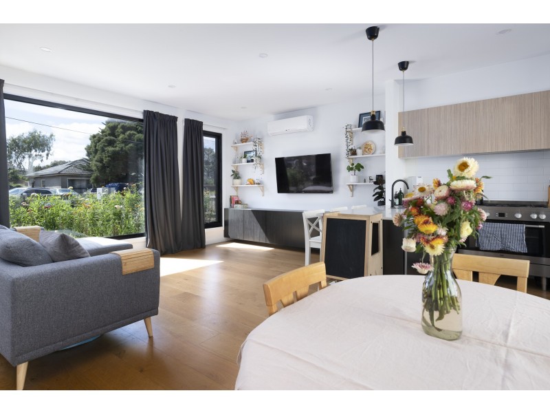 1/51 Cypress Avenue, Brooklyn VIC 3012