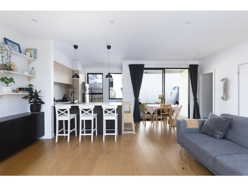 1/51 Cypress Avenue, Brooklyn VIC 3012