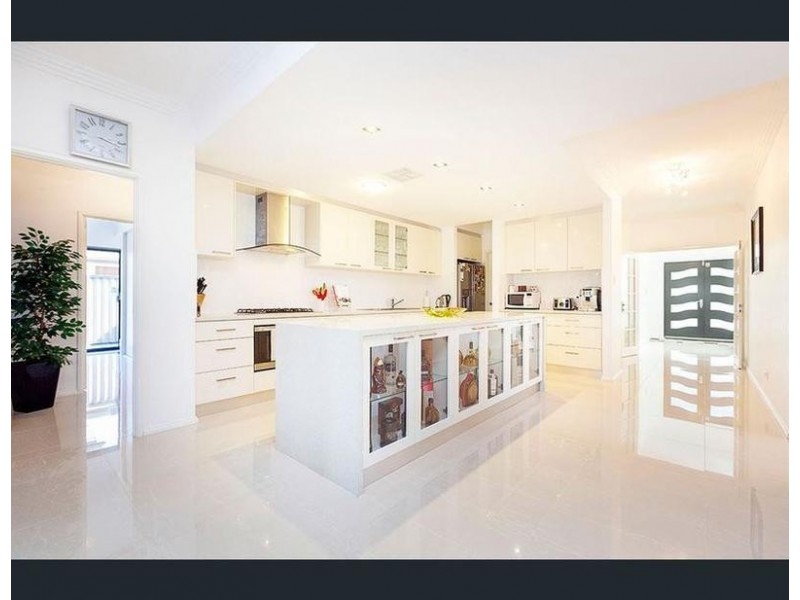 75 Tindal Avenue, Beeliar WA 6164