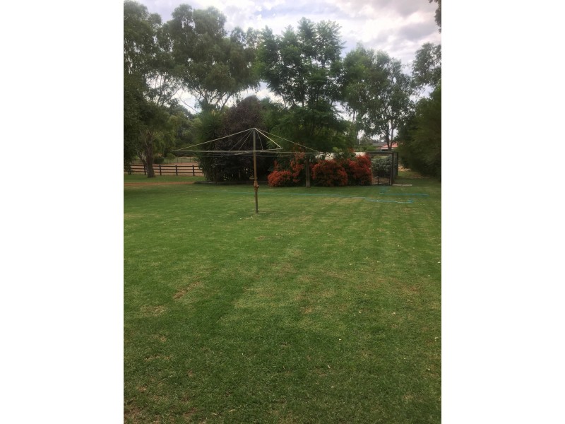 13 Housden close, Muchea WA 6501